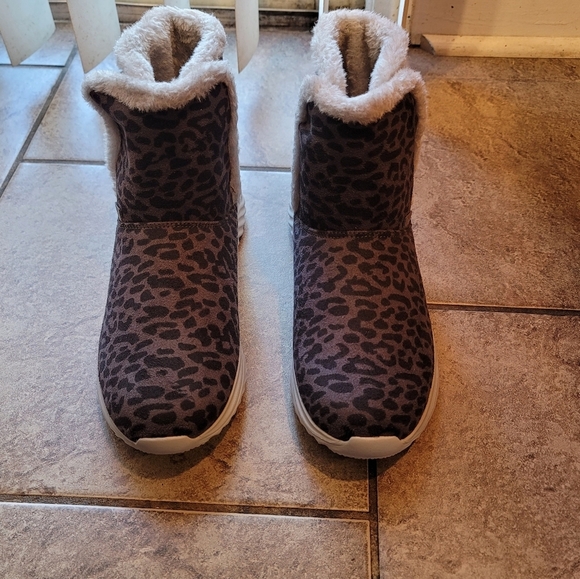 Cheeks Tony Little Gray Cheetah Print Fit Body Sport Boots Size 9 NWT - Picture 6 of 9